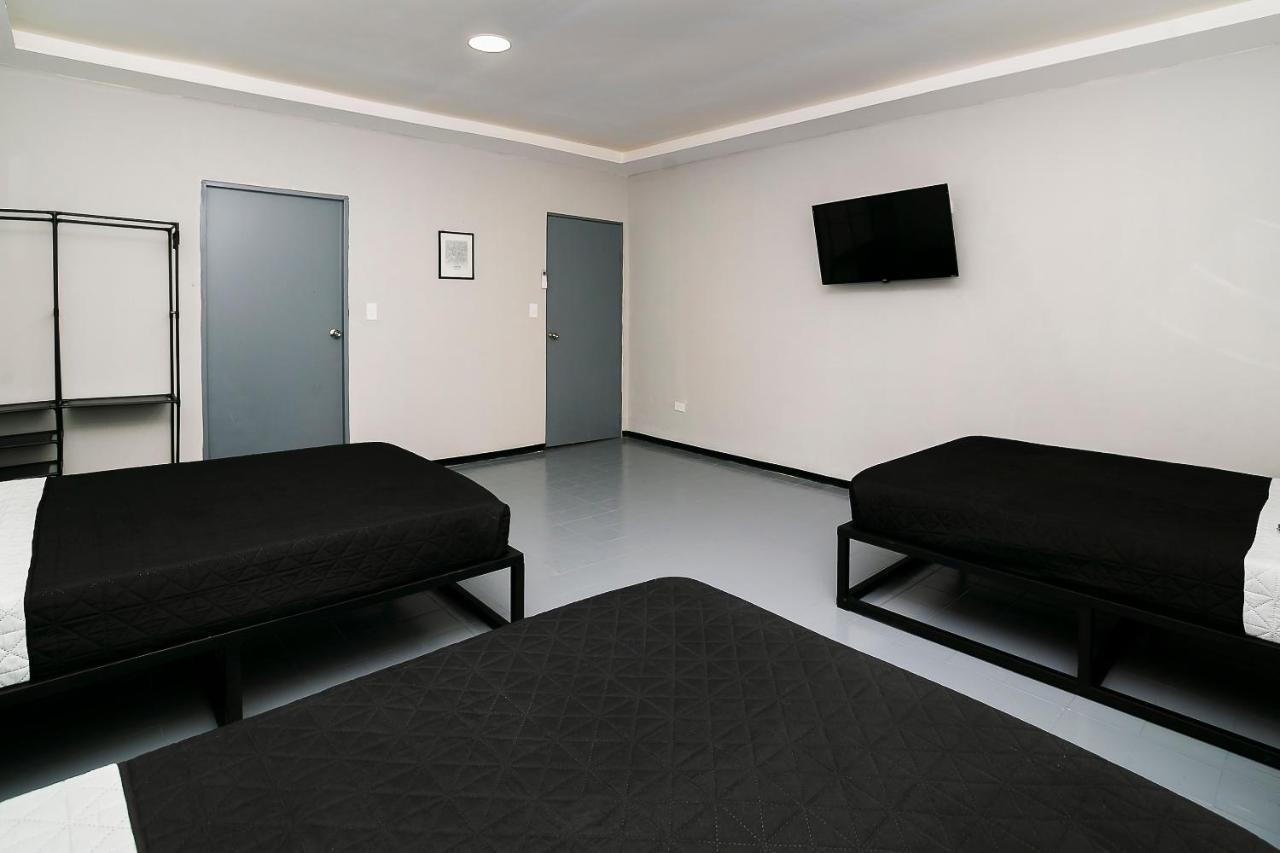 Adhoc Plaza Hotel Monterrey Bagian luar foto